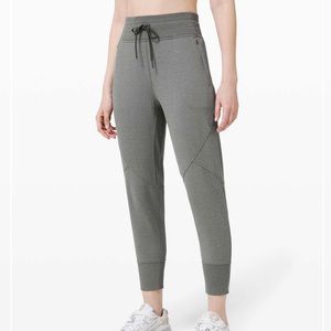 LULULEMON metro miles joggers